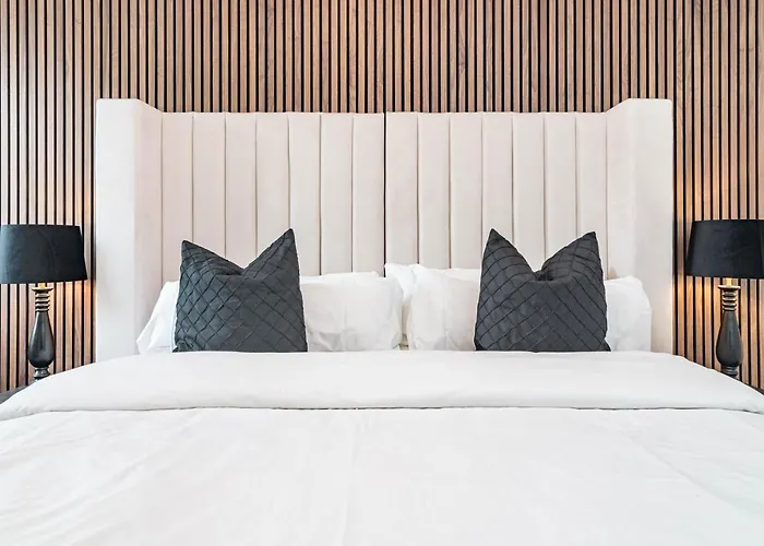 San Pedro Modern Flat By Costarentals - M34 * 마르베야