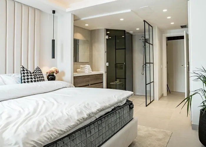 San Pedro Modern Flat By Costarentals - M34 *