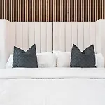 San Pedro Modern Flat By Costarentals - M34 * Marbella